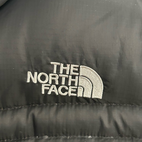 The North Face | Black Puffer Jacket | Size XLL - Picture 3 of 9